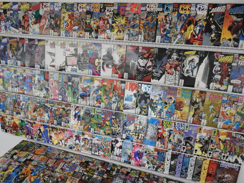 Huge Lot 180+ Comics W/ Fantastic Four, Daredevil, Spidey+ Avg Fine+ Condition!!