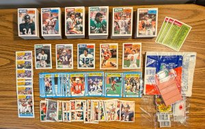 1987 Topps Football Set (396) MINT  Jim Kelly, Hershal Walker Rookies!