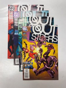 4 Outsiders DC comic books #20 24 25 27 69 KM17