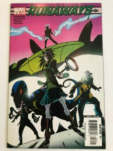 Runaways #16 Vaughn, Alphona, Yeung, Strain VF