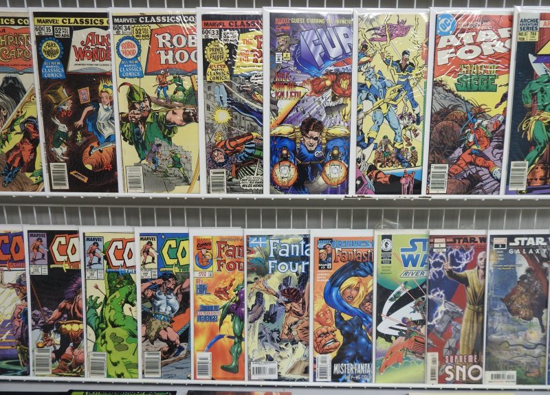 Huge lot of various comics! Autographed Green Lantern! Spider-Man, Conan
