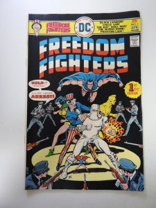Freedom Fighters #1 (1976) VF- condition