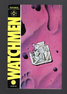 Watchmen #4 - Origin of Dr. Manhattan, 1st. App. Bubastis. (8.5) 1986