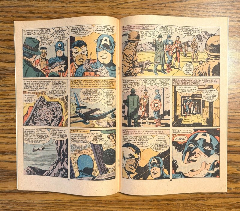 Captain America #193 (8.0 VFN) Jack Kirby is BACK!  (1976)