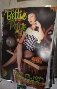 Bettie Page and the Alien Agenda #2 Cover E (2022)