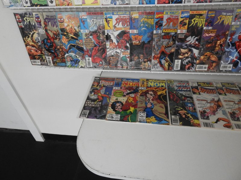 Huge Lot 130+ Comics W/ Captain America, Spiderwoman, Spider-Man+ Avg VF- Cond!!