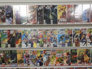 Huge Lot 160+ Comics W/ Hulk, Avengers, Ghost Rider, +More AVG VF-