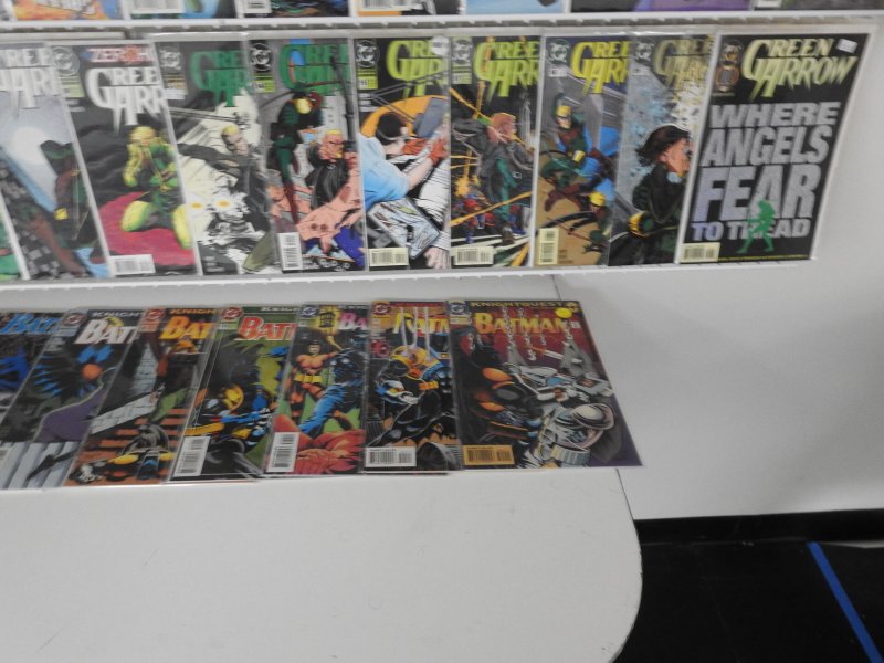 Huge Lot 140+ Comics W/ Batman, Green Arrow, Robin+ Avg VF Condition!
