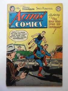 Action Comics #192 GD/VG Cond! 1 1/2 in spine split, Manufactured w/ 1 staple