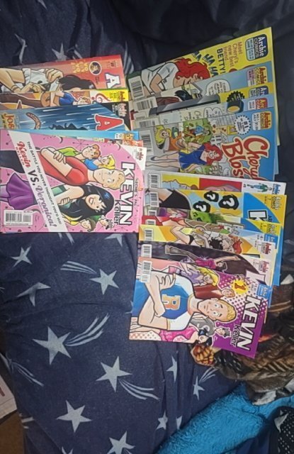 28 archie comics grab bag