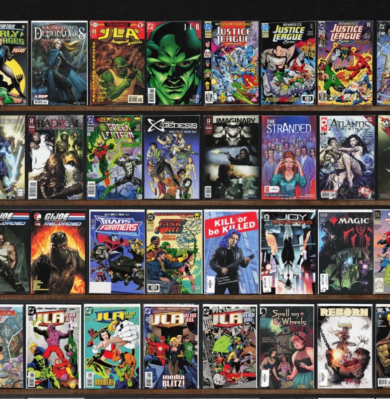 Huge Lot 150+ Comics with Jla: Year One, Star Trek, G.I. Joe: Frontline & More!