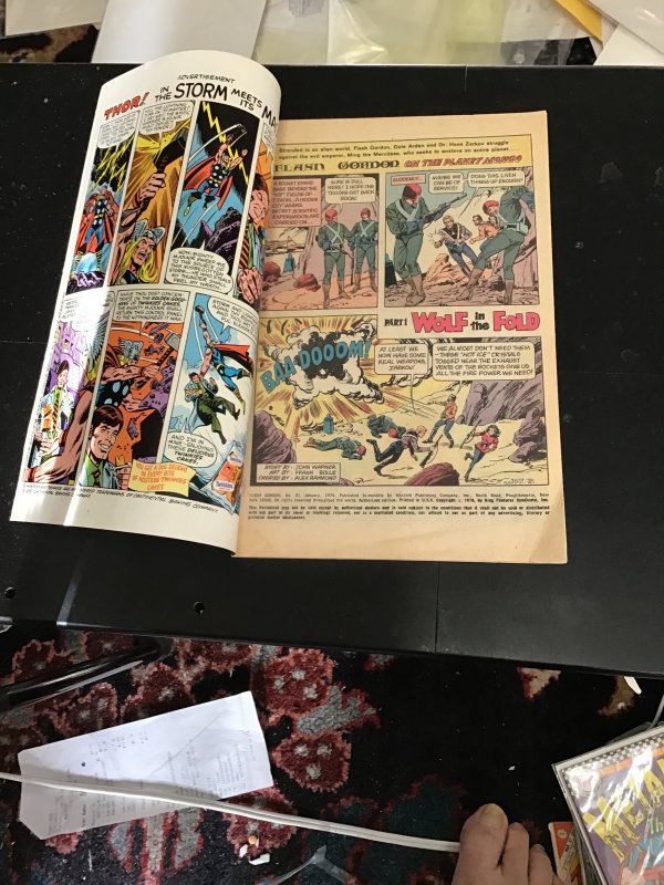 Flash Gordon #21 (1967) Shark Men Invade! Mid high grade! FN/VF Wow!