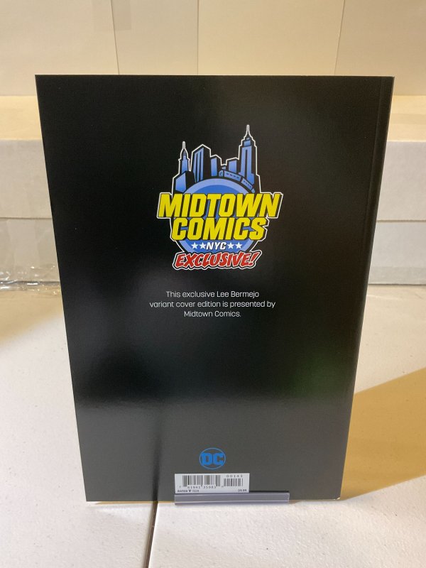 Detective Comics #1000 2019 Midtown Comics Lee Bermejo Variant