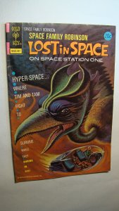 LOST IN SPACE 40 *SOLID COPY* 1974 HYPER-SPACE GOLD KEY 