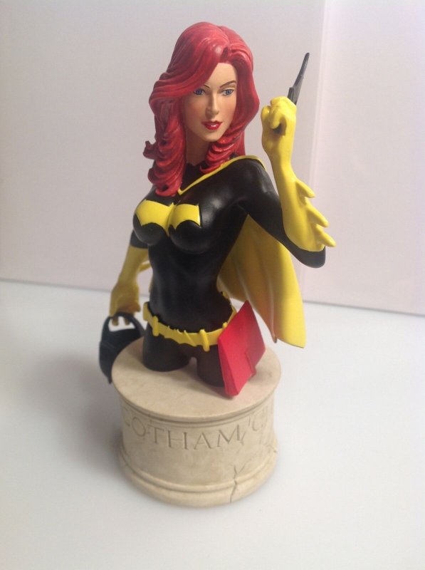 Women of the DC Universe Batgirl mini-bust MIB #2612/7000 Adam Hughes DC Direct