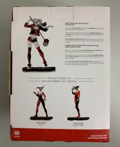 DC Collectibles Harley Quinn Red White & Black Philp Tan Statue 