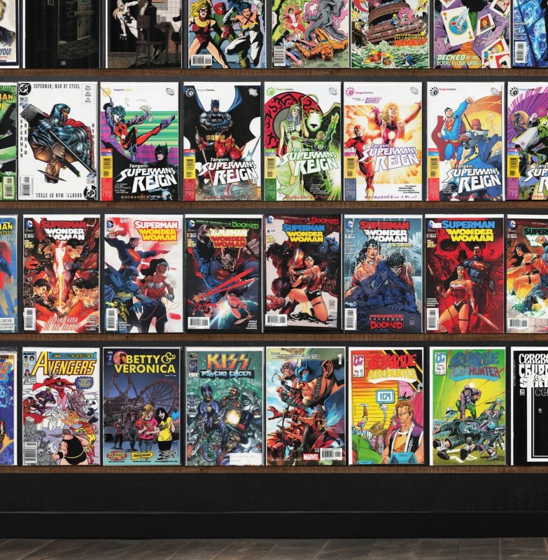 Huge Lot 150+ Comics with Superman/Wonder Woman & More!