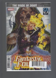 Fantastic Four #32 #37/50 Signed by Mark Brooks