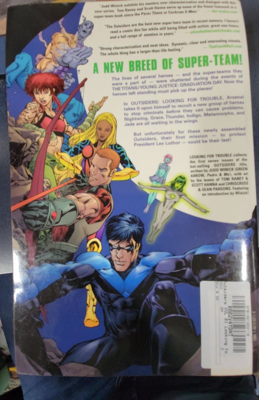 Outsiders: Looking For Trouble #1 (2004)