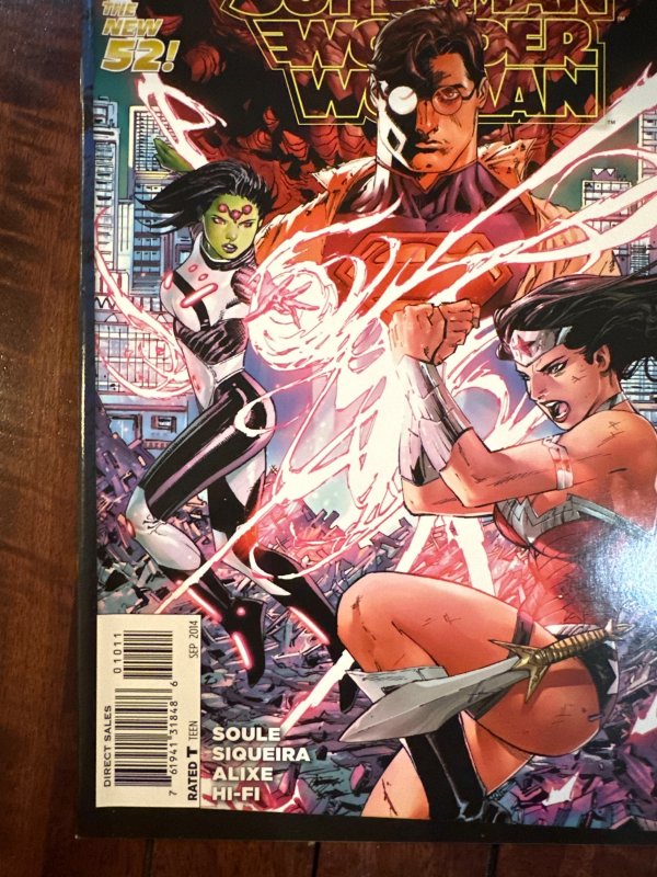 Superman/Wonder Woman #10 (2014)