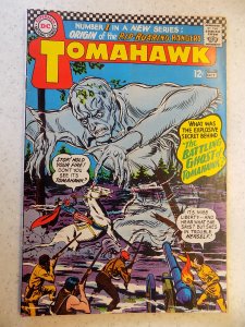 TOMAHAWK # 106 DC SILVER LIGHT SUB CREASE WESTERN ACTION ADVENTURE