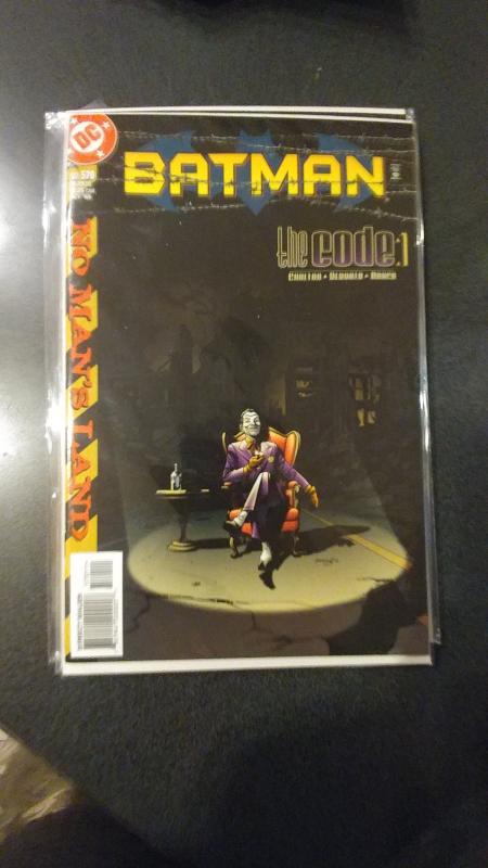 BATMAN #570 HARLEY QUINN 1ST DCU CONTINUITY DC COMICS NO MANS LAND