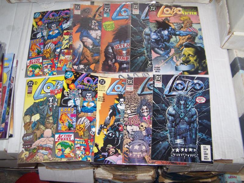 lot of 10 lobo comics +Lobo's Back #1 portrait of a victim  convention special