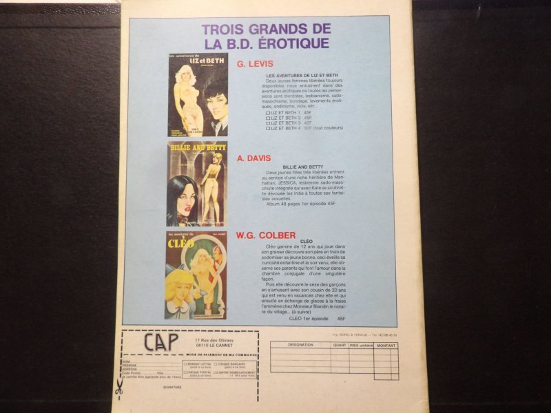 Le Triangle Noir 18 Le Camaleon French Adult Comic VF