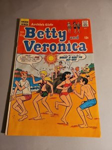 1968 BETTY AND VERONICA 154 Archie's Girls No Credits VG-FINE