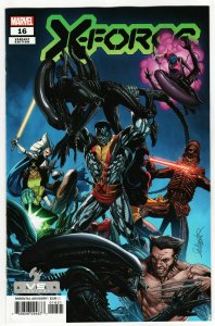X-Force #16 Larroca Marvel vs Alien Variant (2021) NM