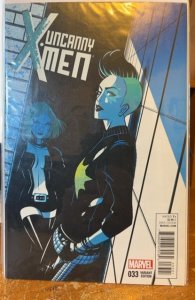 Uncanny X-Men #33 Variant Cover (2015)