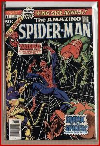 SPIDERMAN ANN 11 VF AUNT MAY HITS COP COMICS BOOK