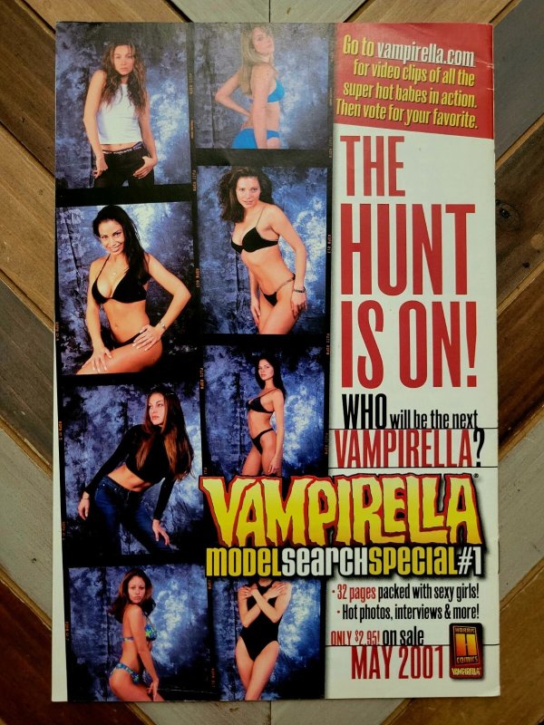 Vampirella Preview Edition #1 (Harris 2001) Cover & Art by MIKE MAYHEW VG/FN 5.0