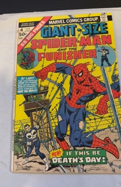 Giant-Size Spider-Man #4 (1975)Spider-Man vs the punisher