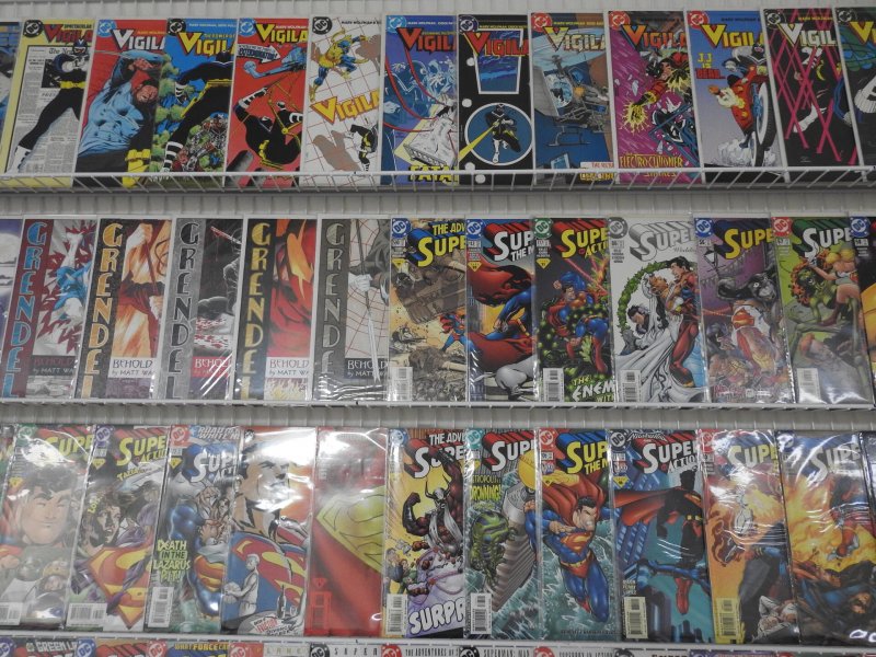 Huge Lot 170+ Comics W/ Superman, Grendel, Suicide Squad+ Avg VF+ Condition!!