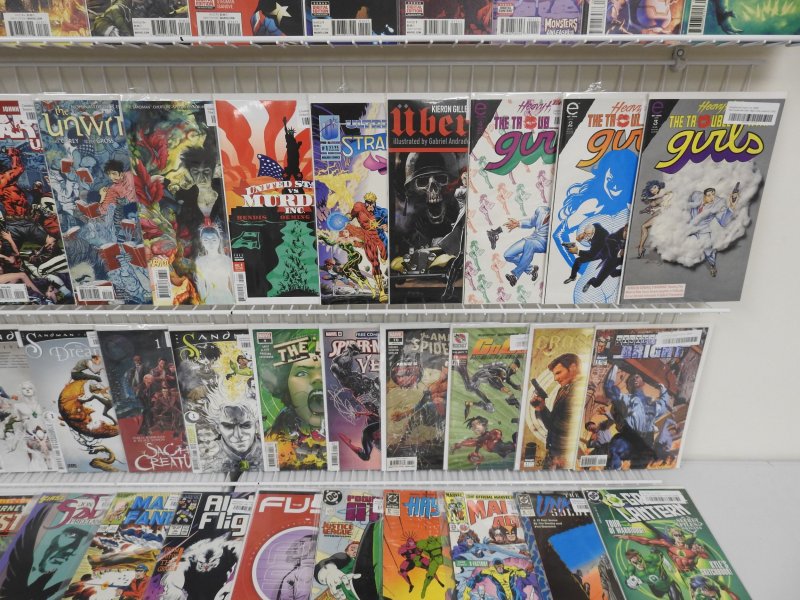 Huge Lot 150+ Comics W/ X-Men, Inhumans, Avengers, +More! Avg VF- Condition!