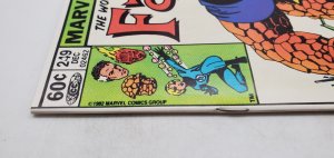 FANTASTIC FOUR #249 GLADIATOR & SKRULLS APPEARANCE, NM-