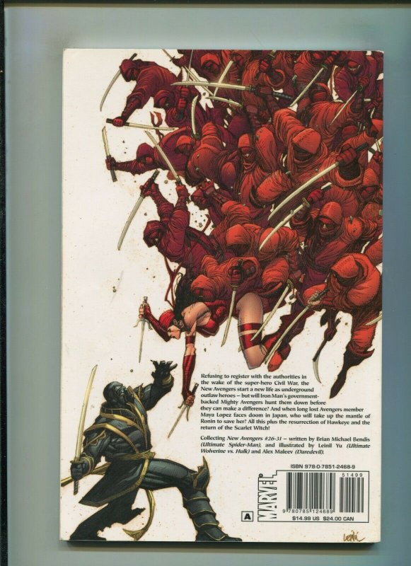 NEW AVENGERS VOL. 6 TPB (8.0) REVOLUTIONS, SOFTCOVER!! 2007