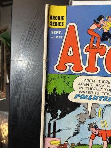 ARCHIE #212  (1971 ARCHIE COMICS) 