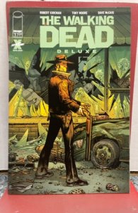 The Walking Dead Deluxe #1 Cover B (2020)