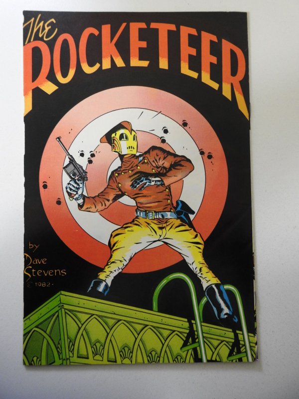 Pacific Presents #1 (1982) VG+ Condition 3/4 Spine Split