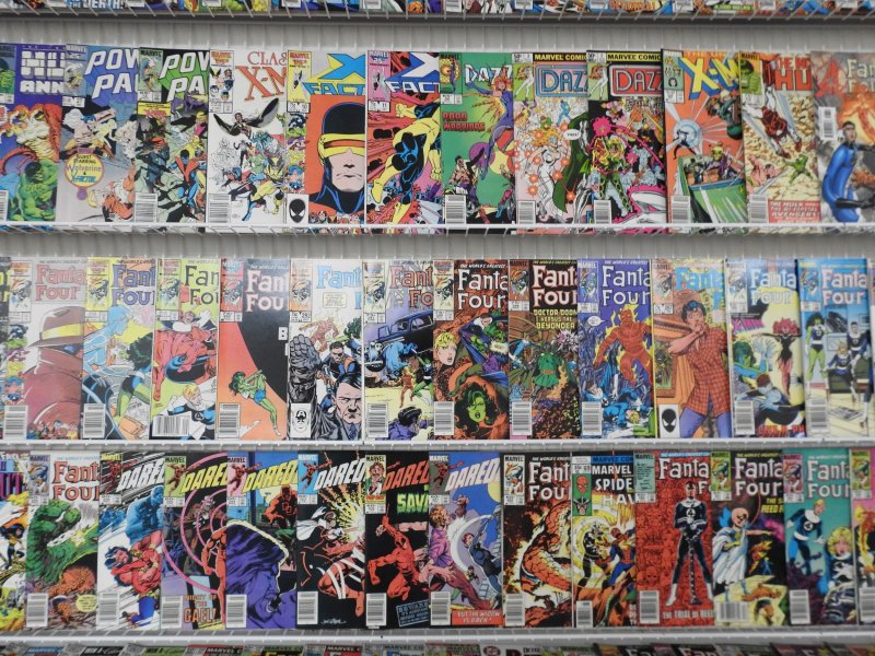 Huge Lot 190+ Comics W/ Hulk, Fantastic Four, Daredevil+ Avg Fine+ Condition!!