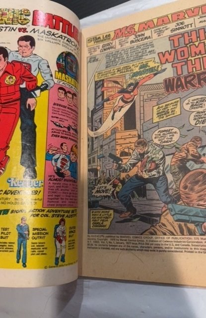 Ms. Marvel #1 (1977)original ongoing app of miss marvel foxxing/spotting