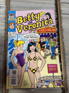 Betty and Veronica 176 Archie Comics 2002 Newsstand Swimsuit HTF Peeping Tom! FN 