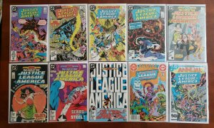 60 ISSUES OF JUSTICE LEAGUE OF AMERICA (Vol 1) SPANNING 163 - 261