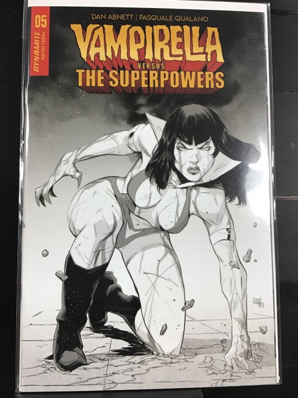 Vampirella Versus the Superpowers #5 (2023)