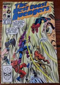 West Coast Avengers #32 (1988) VF+ 8.5 Wonder Man, Moon Knight, Hawkeye