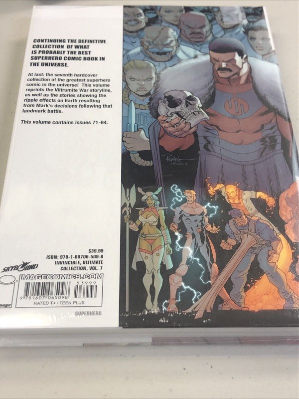 Invincible Ultimate Collection Vol7 2021 Image Hc Kirkman Comic