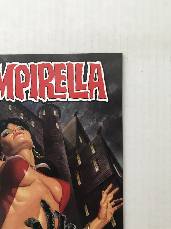 Vampirella #1 2019 Variant (D)