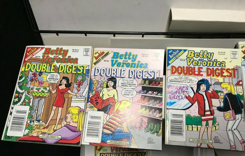 BETTY and VERONICA DOUBLE DIGEST MAGAZINE LOT of 6 Early-Mid 2000's FINE #17